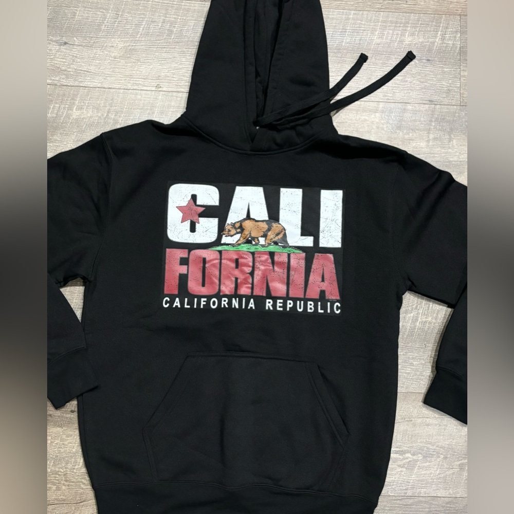 California Republic Flag Distressed Bear Pullover Hoodie /LG